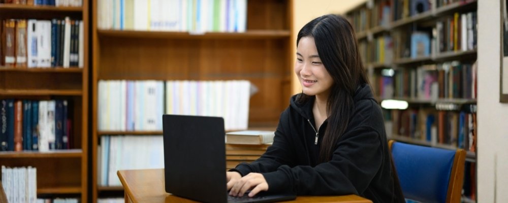 Is TOEFL Harder Than IELTS? Easy Tips to Choose the Right Exam